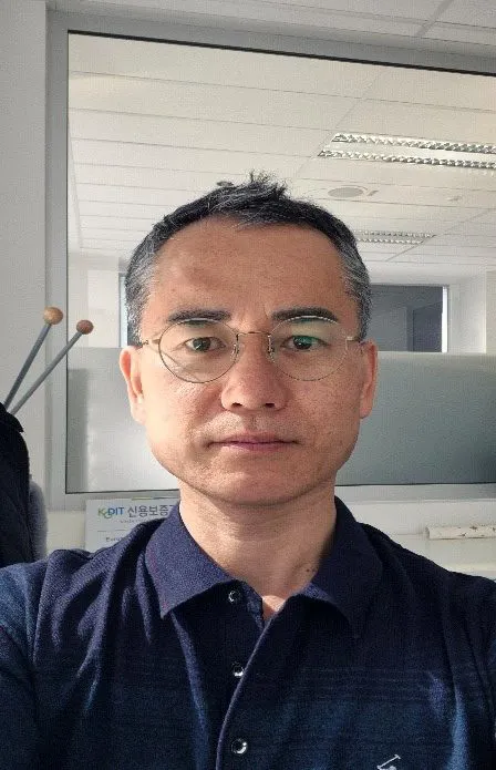  Chul Han Kim 