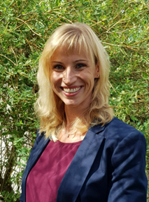  Hille Henebry 